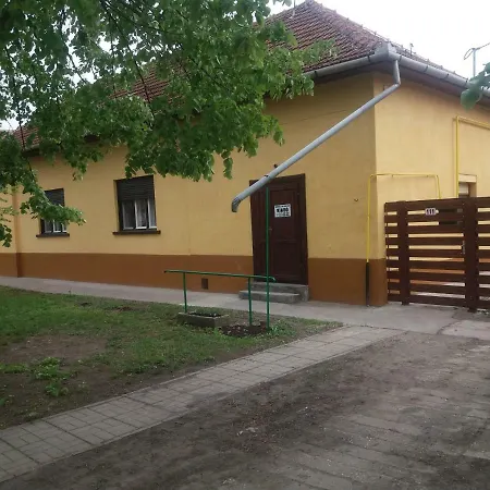 Harsfak Villa Mezokovacshaza Exterior photo